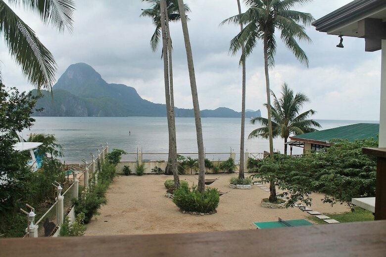 Hotel El Nido Reef Strand Resort
