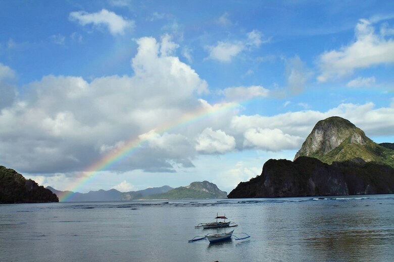 Hotel El Nido Reef Strand Resort