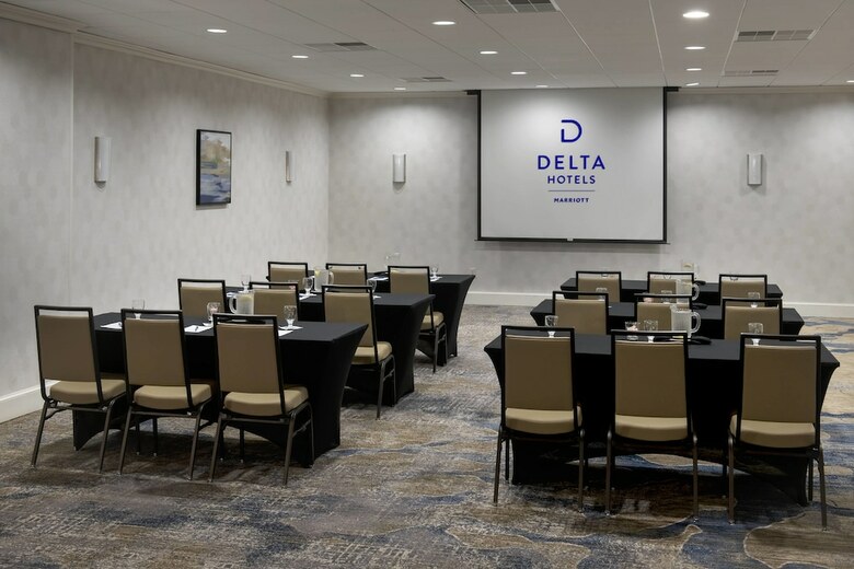 Delta Hotels By Marriott Utica