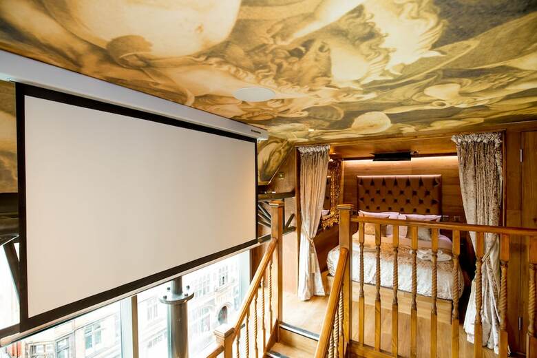 Signature Living At The Shankly Hotel