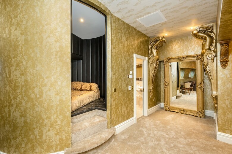 Signature Living At The Shankly Hotel