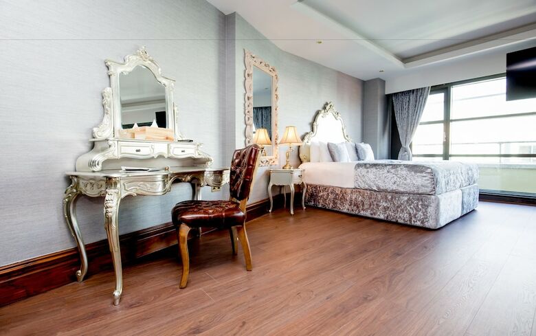 Signature Living At The Shankly Hotel