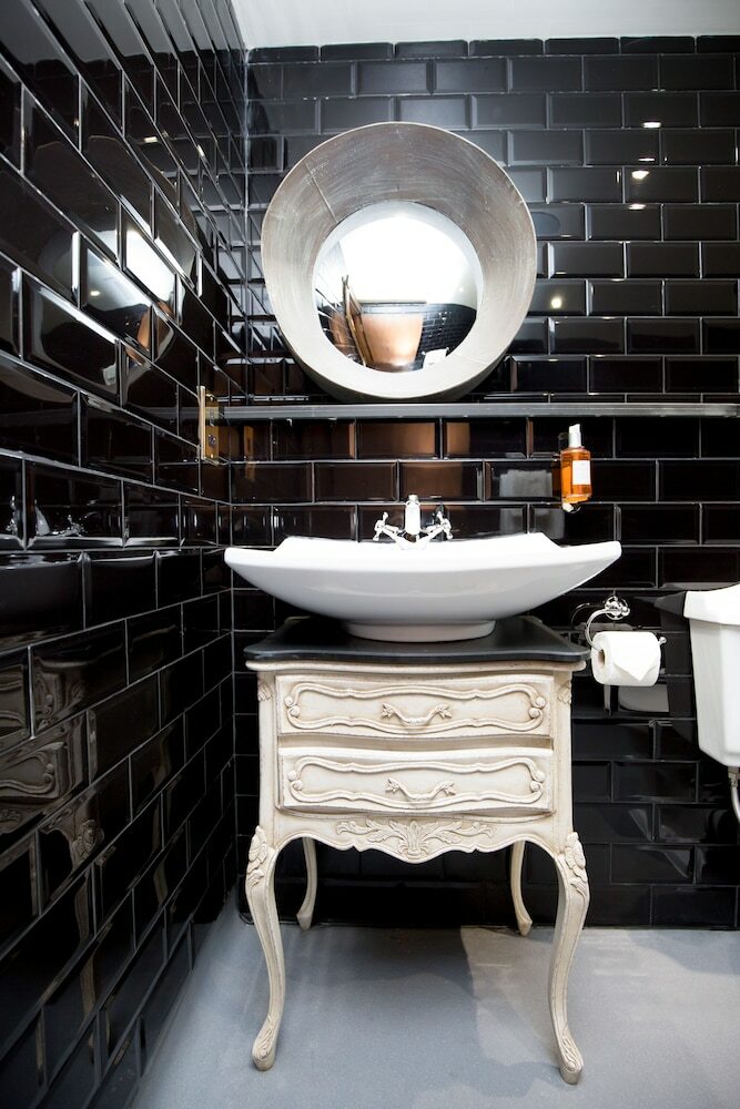 Signature Living At The Shankly Hotel