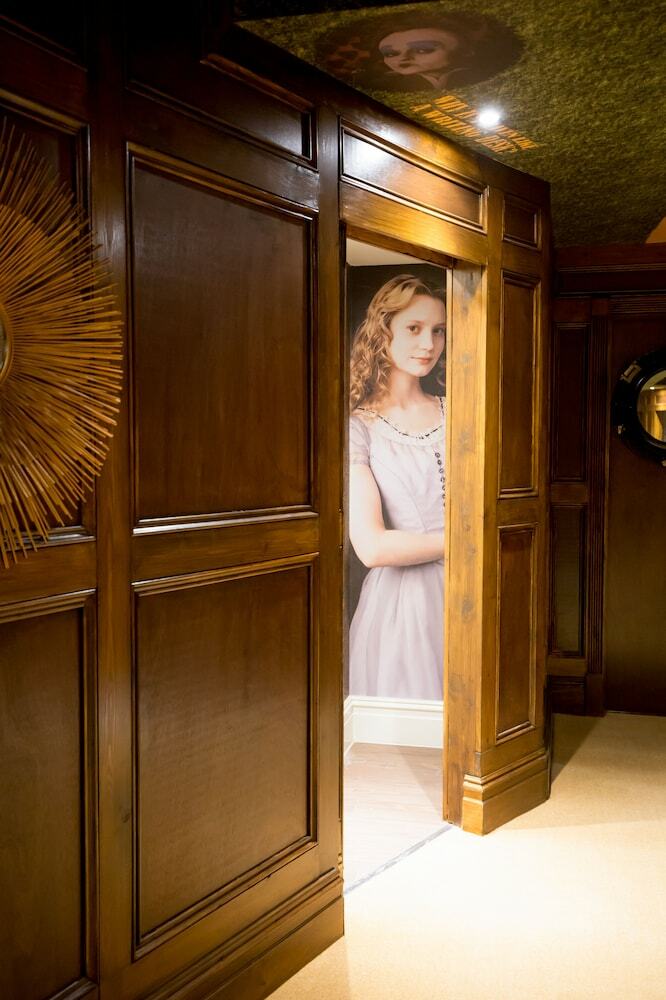 Signature Living At The Shankly Hotel