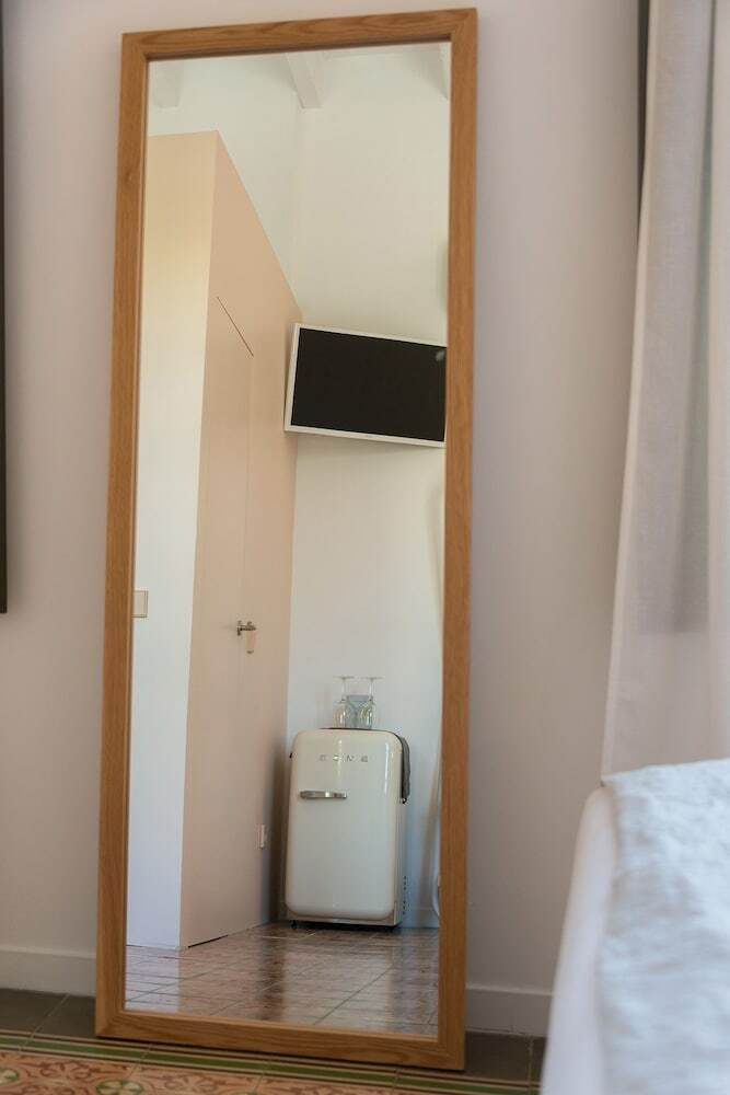 Sodium Hotel Boutique
