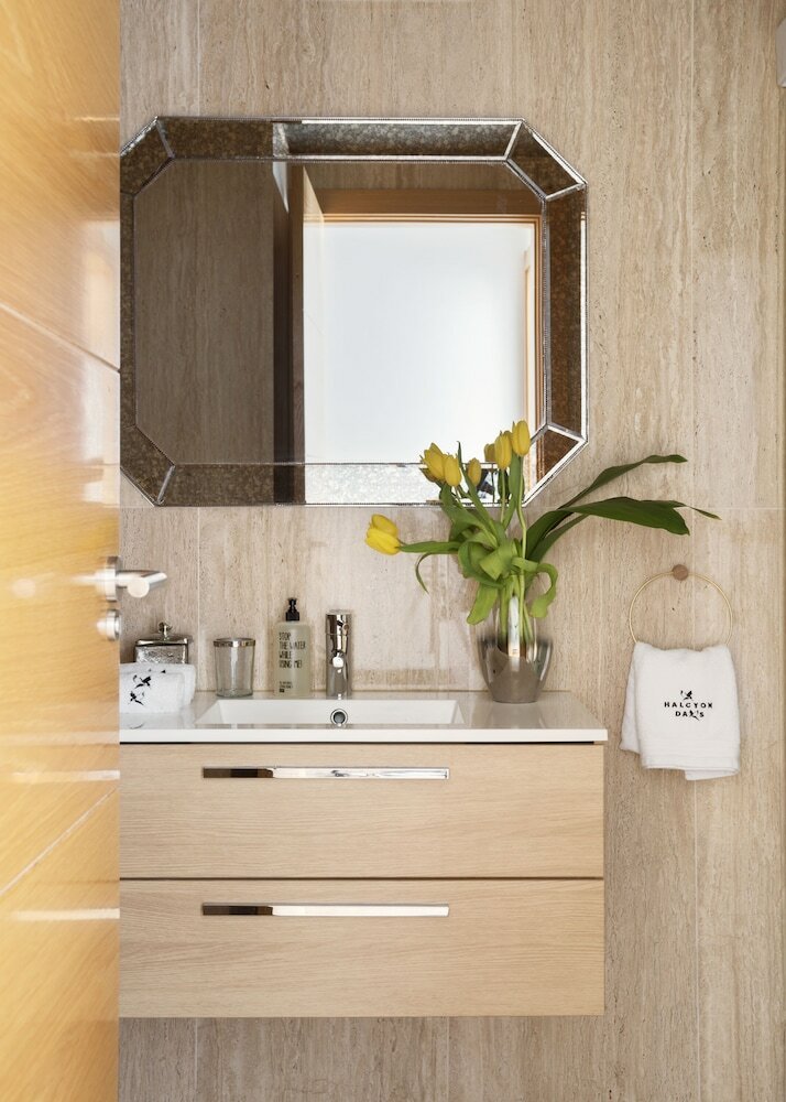 Halcyon Days Apartamento