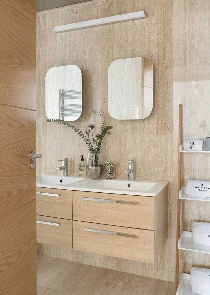 Halcyon Days Apartamento