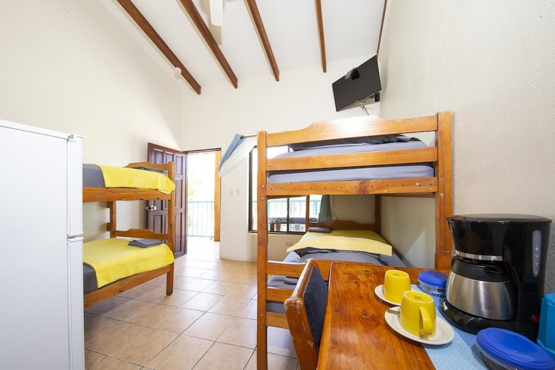 Hotel Cabinas Diversion Tropical