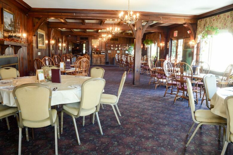 Posada Lamie's Inn And The Old Salt Restaurant