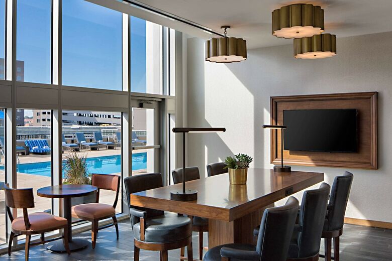 Hotel Omaha Marriott Downtown At The Capitol District