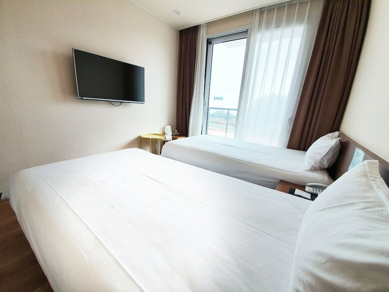 Jeju Ocean Blue Hotel