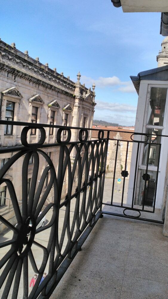 Residencia Hostal Pico Sacro I