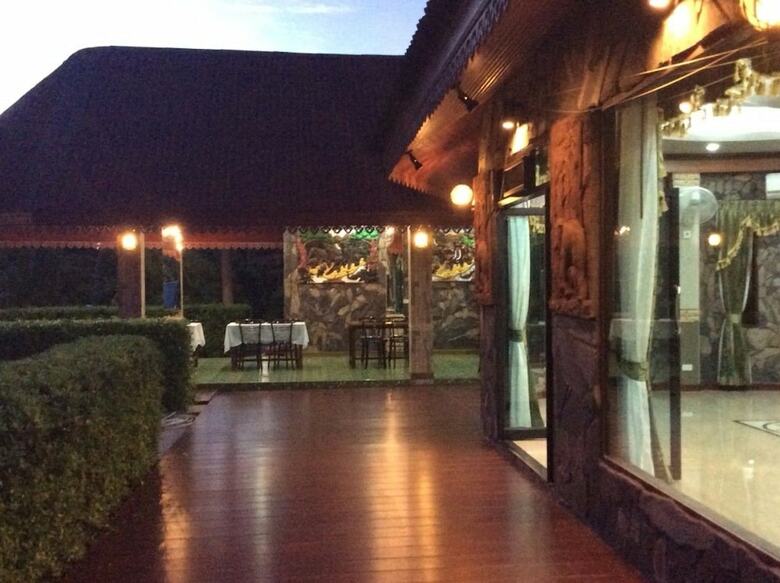 Hotel Two Tiger Resort & Spa