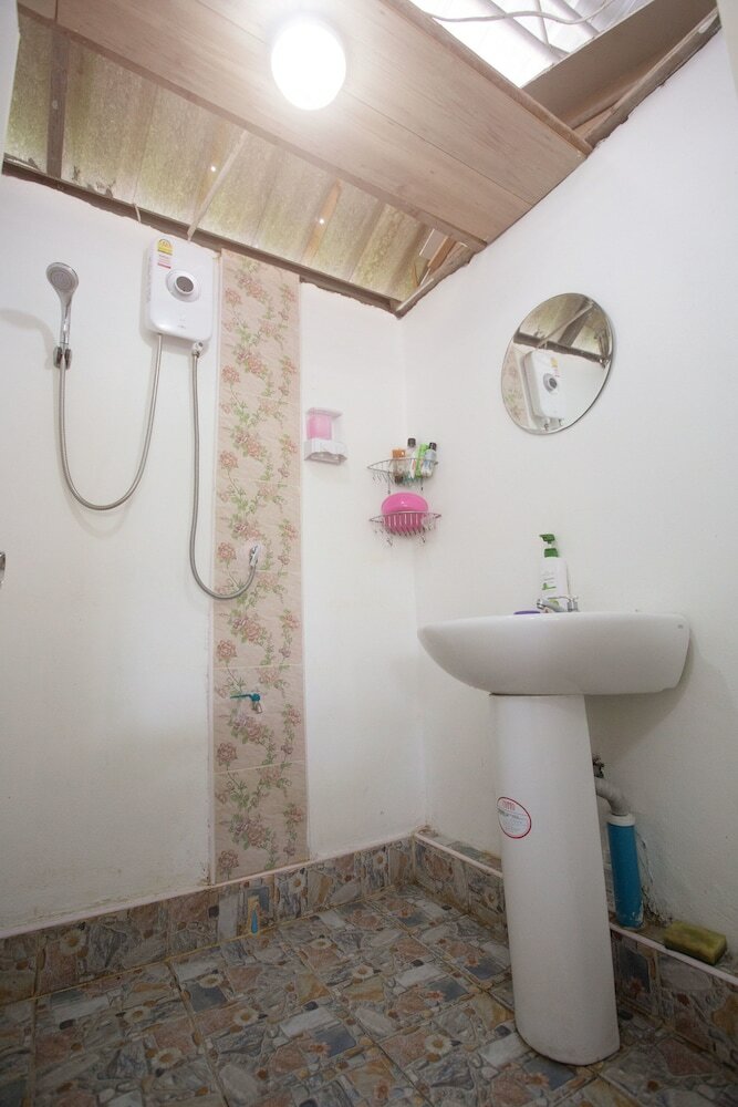 Hostal Nu Phuket Airport Residence