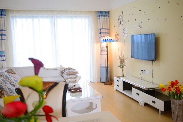 Yishang Apartment-silver Hailing Island