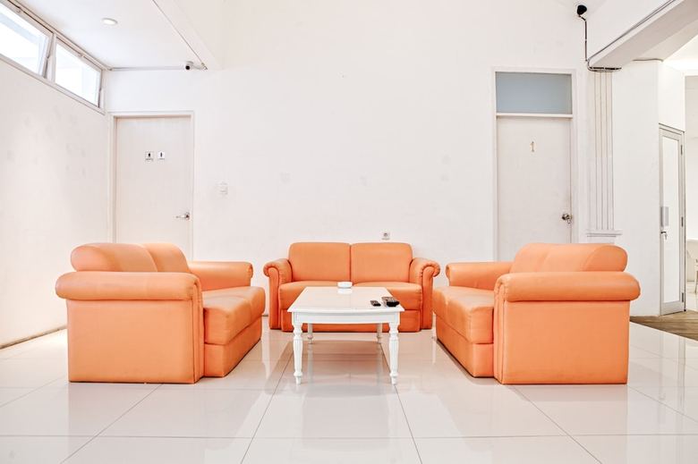 Hotel Reddoorz Near Padjajaran University 2