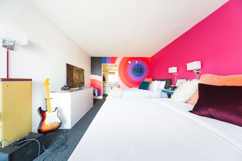 The Rambler Motel