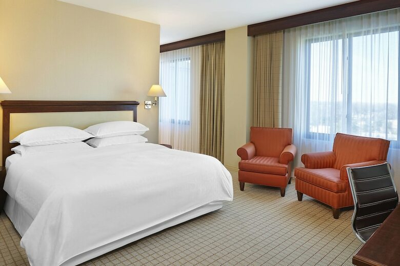 Sheraton Stonebriar Hotel