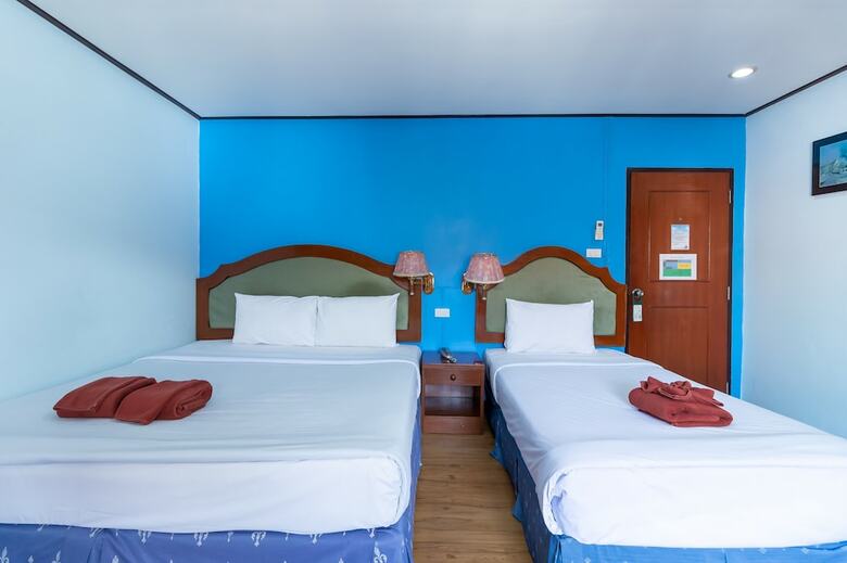Thipurai Beach Hotel Annex