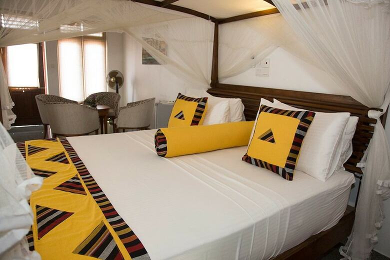 Hotel Suriya Arana