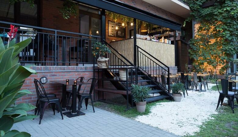 Hotel Mika Downtown