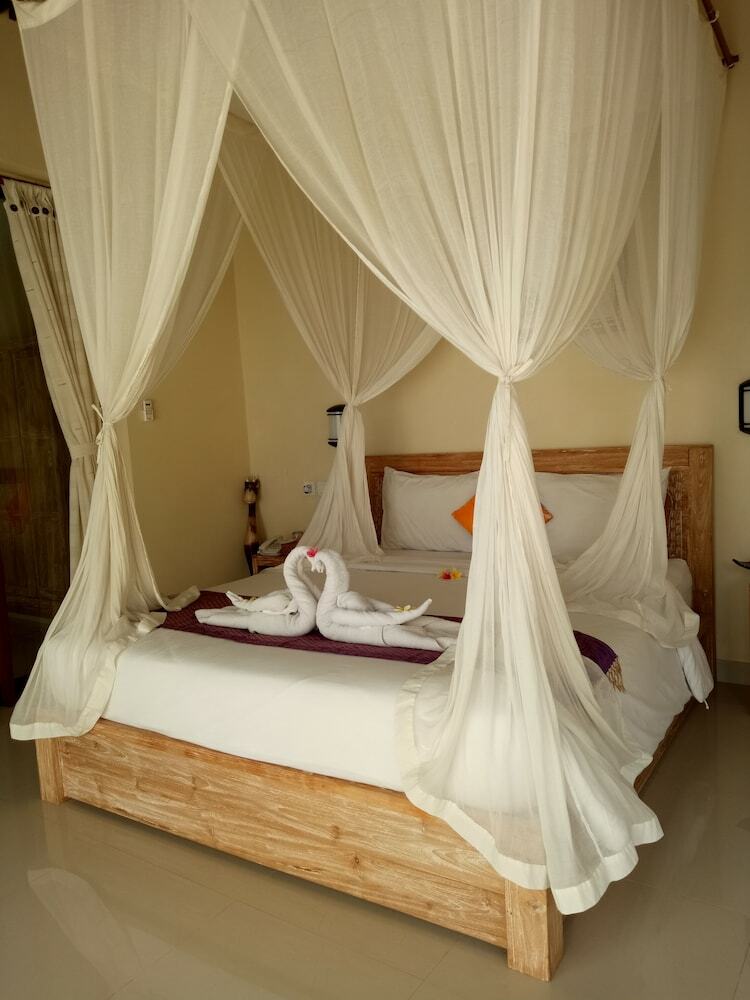 Hotel Oyo 2667 Aron Guest House
