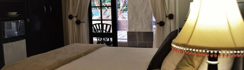 Hotel At The Villa