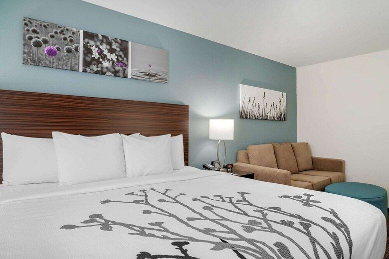 Hotel Sleep Inn & Suites Near Westchase