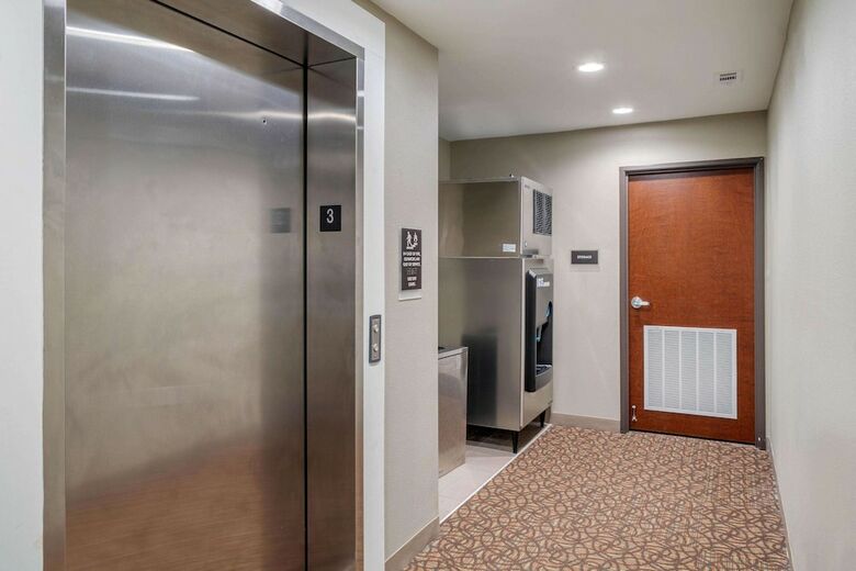 Hotel Sleep Inn & Suites Near Westchase