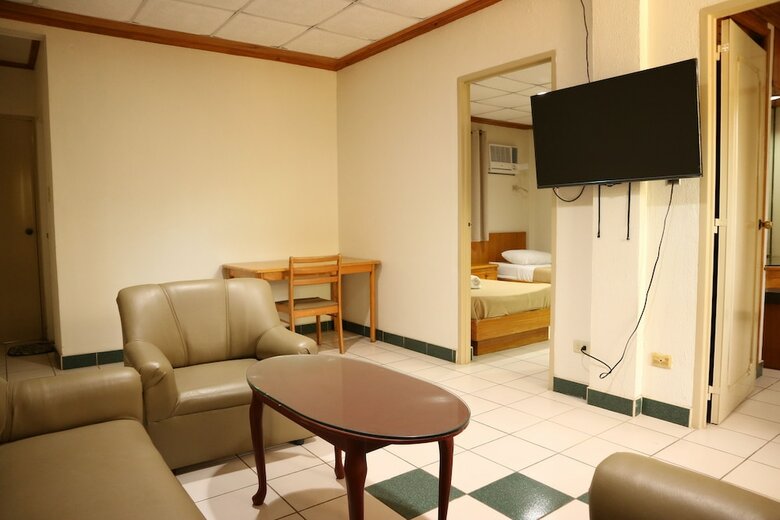 Puerto De San Juan Beach Resort Hotel