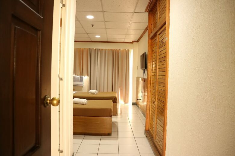 Puerto De San Juan Beach Resort Hotel