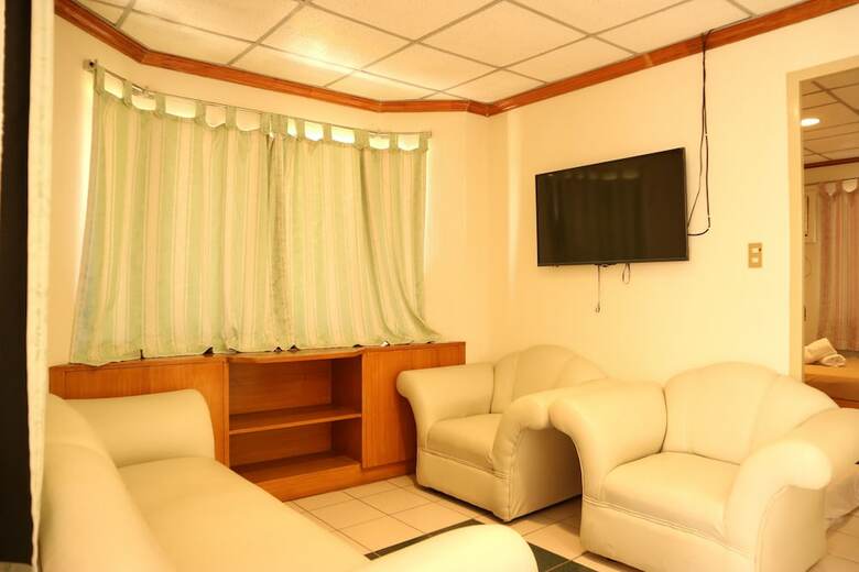 Puerto De San Juan Beach Resort Hotel