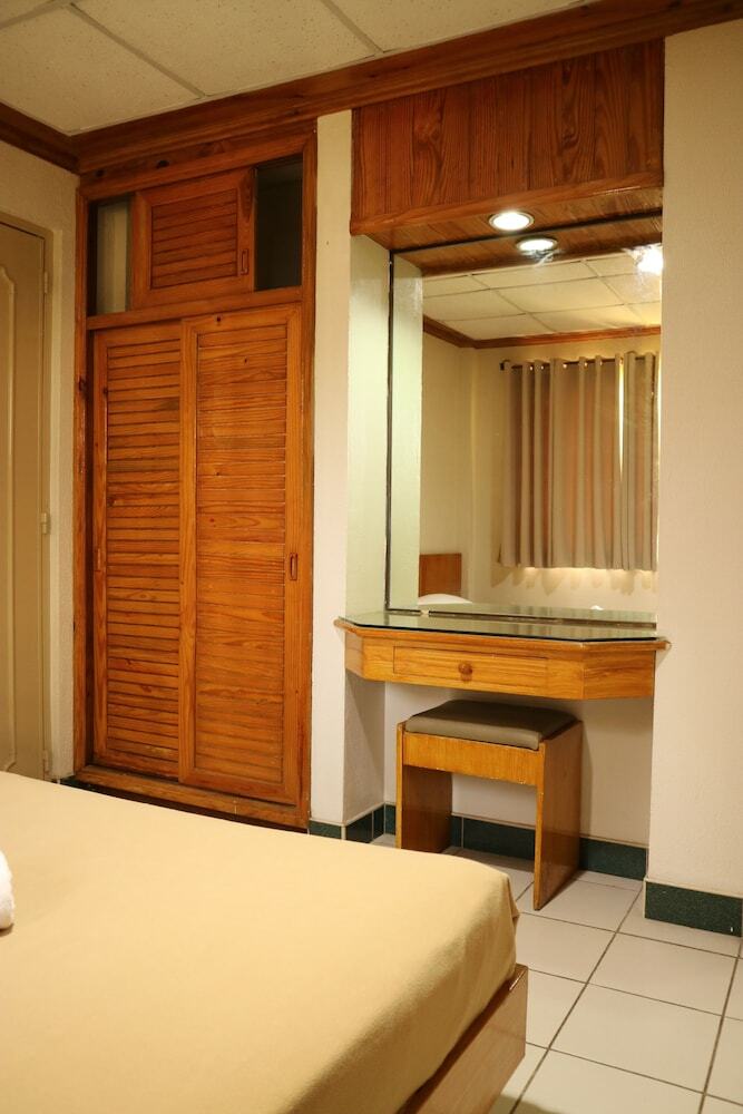 Puerto De San Juan Beach Resort Hotel