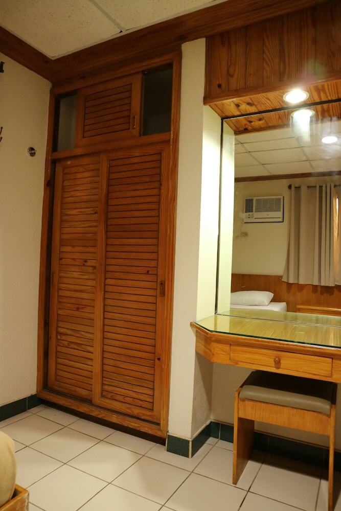 Puerto De San Juan Beach Resort Hotel