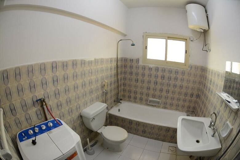 Aparthotel Al Eairy Furnished Apartments Dammam 8