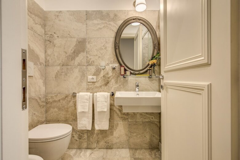 Charme Spagna Boutique Hotel