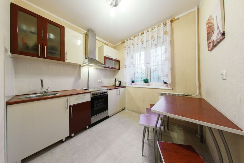 Innhome Apartments - Revolution Square
