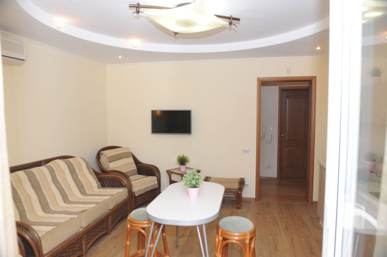 Innhome Apartments - Revolution Square