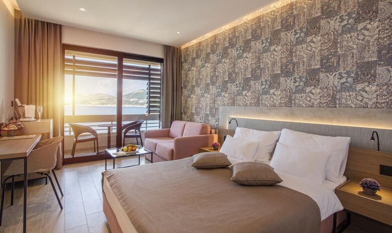 Hotel Wind Rose Resort
