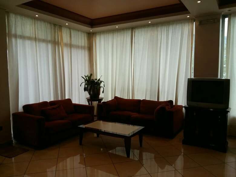 Glaros Hotel