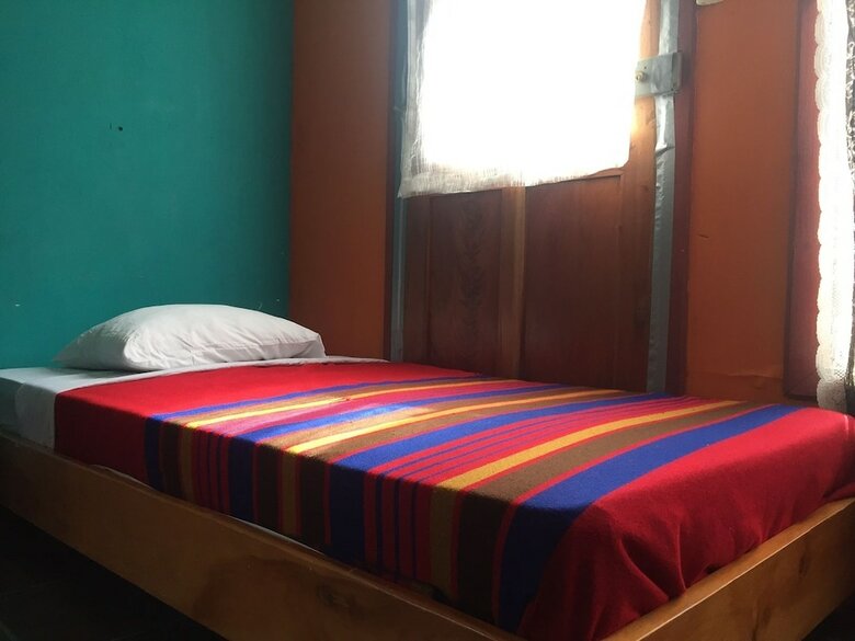 Hostal Mi Casa Tica Backpacker