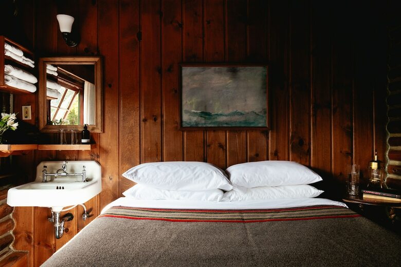 Hotel Captain Whidbey