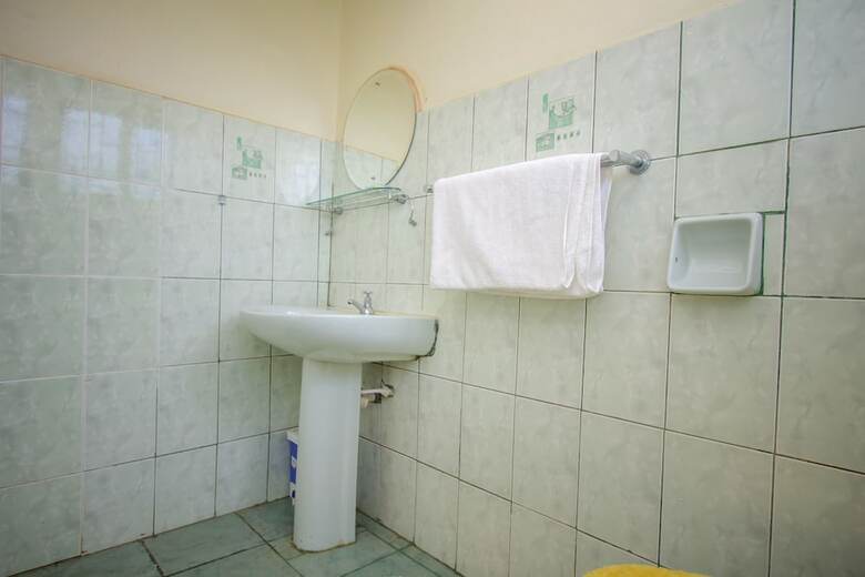 Hotel Ivys Inn Guest House