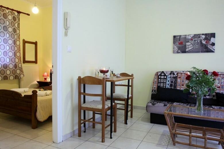 Hotel Apartments Avra