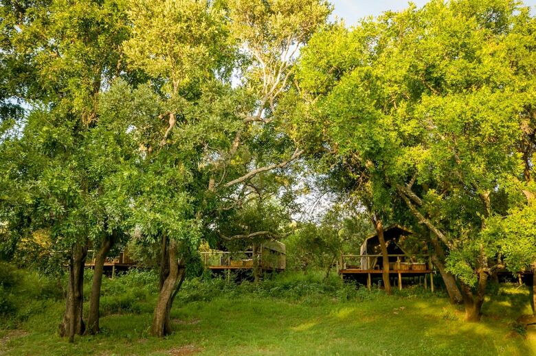 Posada Rukiya Safari Camp
