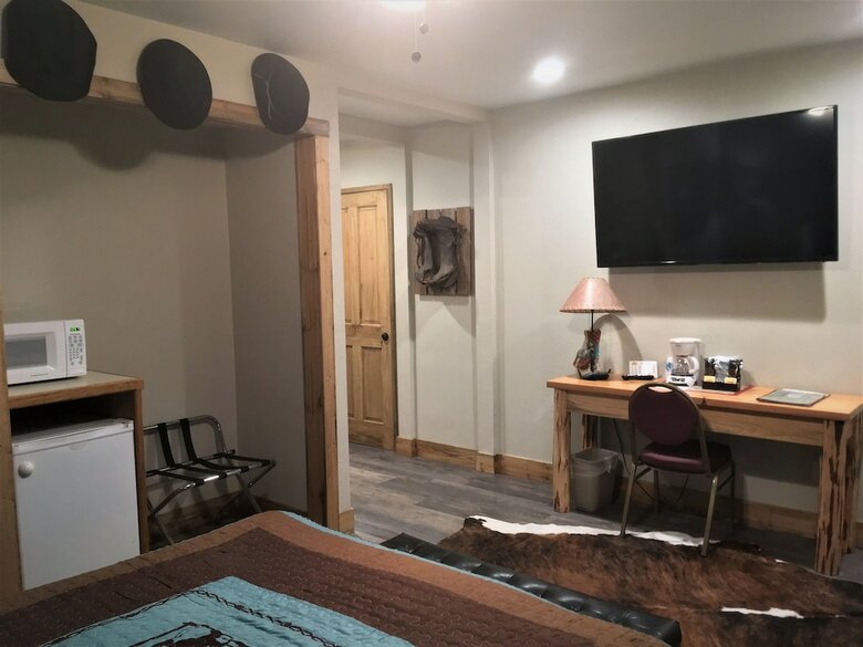 Hotel Glacier Basecamp Lodge