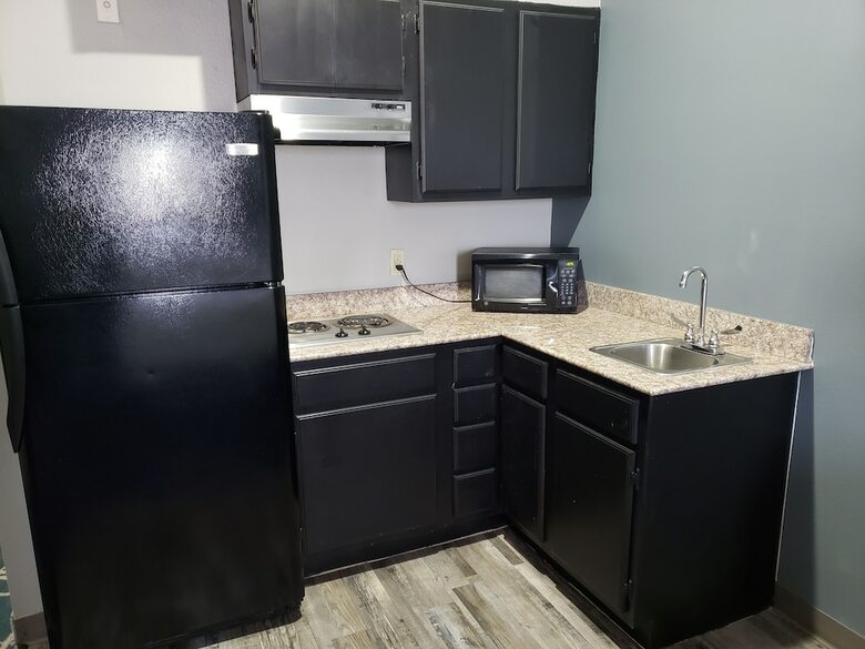 Hotel Days Inn & Suites By Wyndham Cleburne Tx