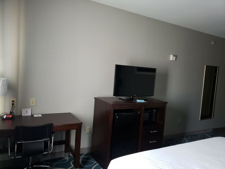 Hotel Days Inn & Suites By Wyndham Cleburne Tx