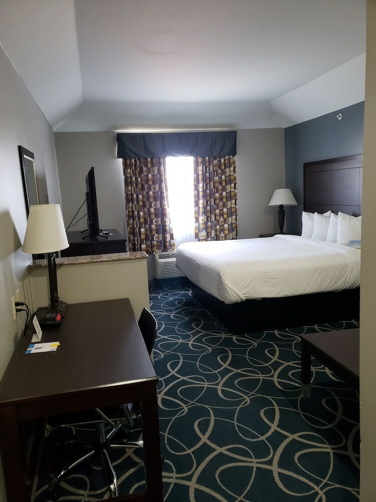 Hotel Days Inn & Suites By Wyndham Cleburne Tx