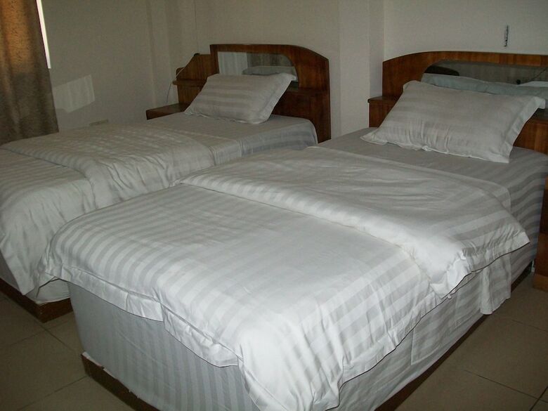 Ampomaah Hotel